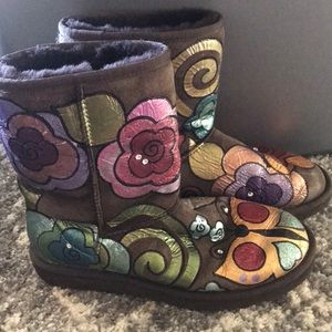 Ugg brown boots. Professionally painted.